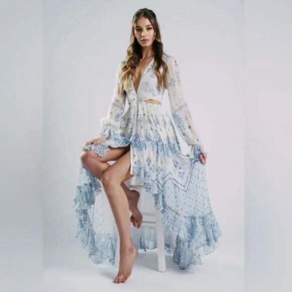 NWT Rococo Sand Leas Long Floral Cutout Maxi Dress White Blue Metallic - Picture 4 of 14